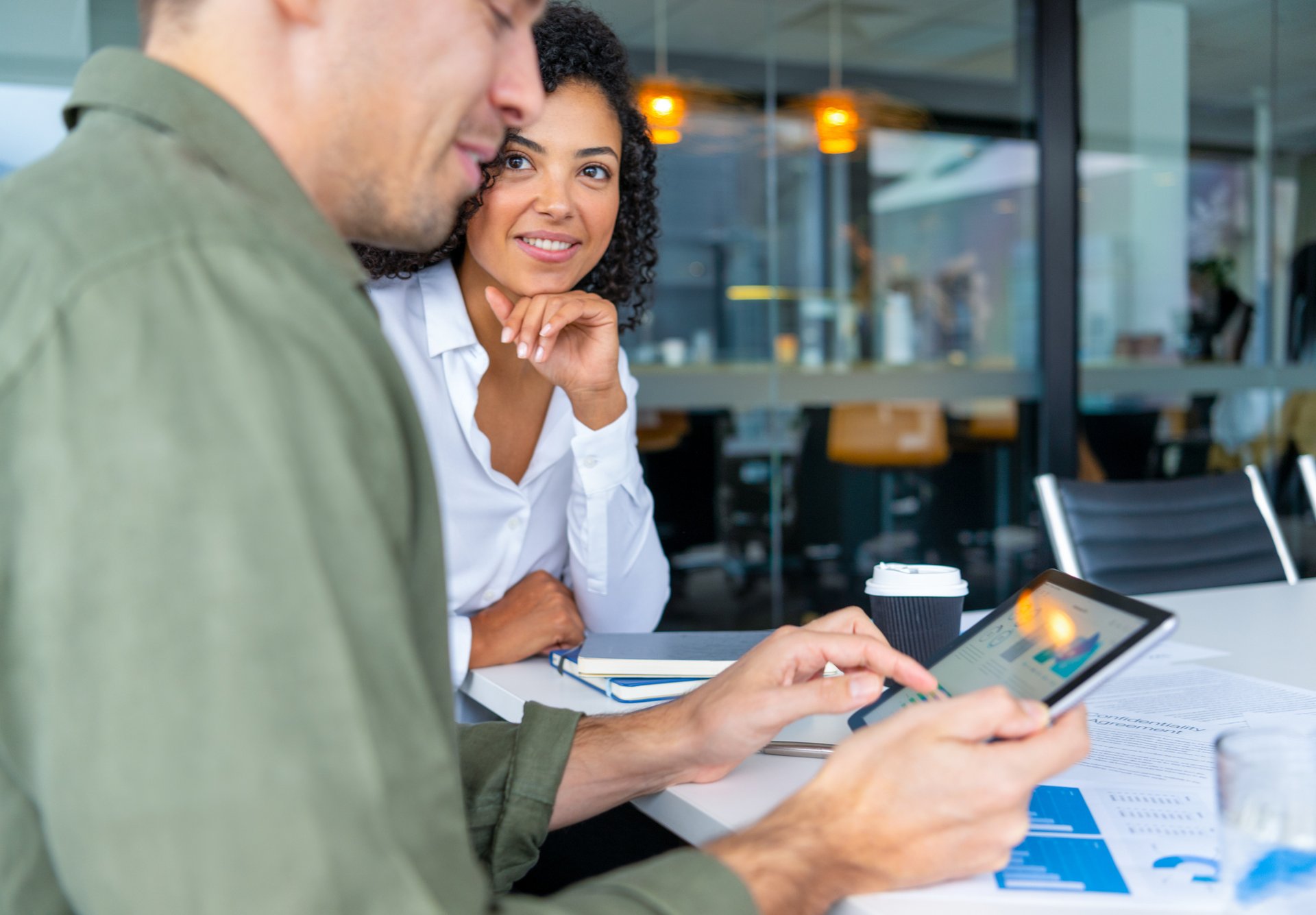 <span id="hs_cos_wrapper_name" class="hs_cos_wrapper hs_cos_wrapper_meta_field hs_cos_wrapper_type_text" style="" data-hs-cos-general-type="meta_field" data-hs-cos-type="text" >Vad kostar löneoutsourcing? Så jämför du priset med intern lönehantering</span>