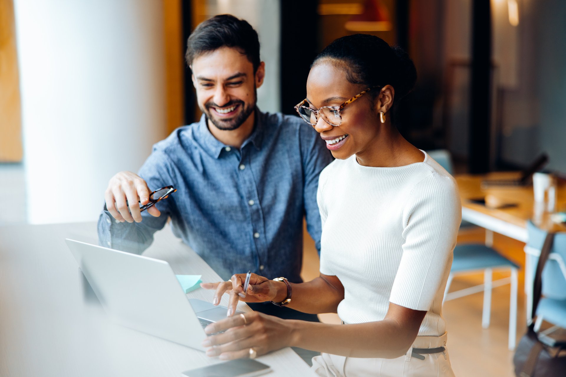 <span id="hs_cos_wrapper_name" class="hs_cos_wrapper hs_cos_wrapper_meta_field hs_cos_wrapper_type_text" style="" data-hs-cos-general-type="meta_field" data-hs-cos-type="text" >Fem viktiga frågor att ställa sig inför valet av HRM-system</span>